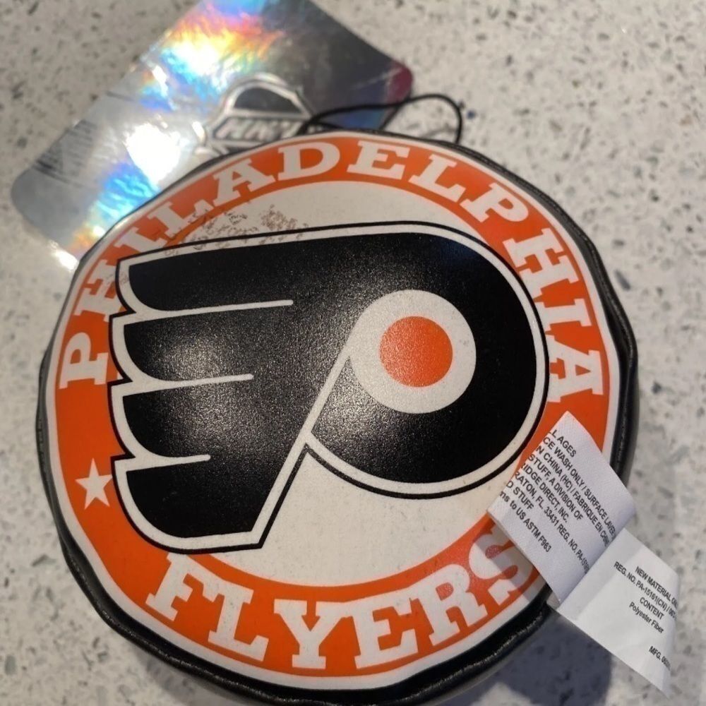 PHILADELPHIA FLYERS HOCKEY 4.5" Vinyl Plush HOCKEY PUCK NHL - Picture 2 of 4